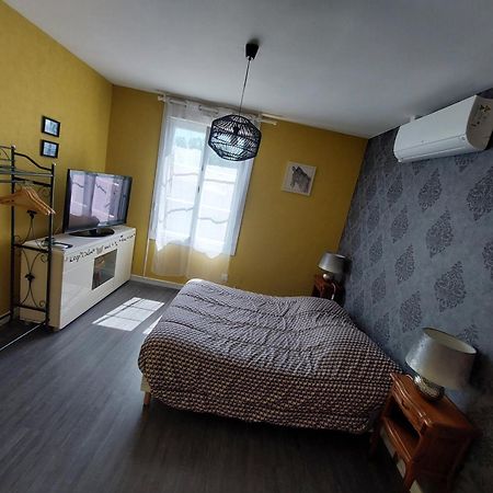 Chez Marie Hotel Drosnay Bagian luar foto