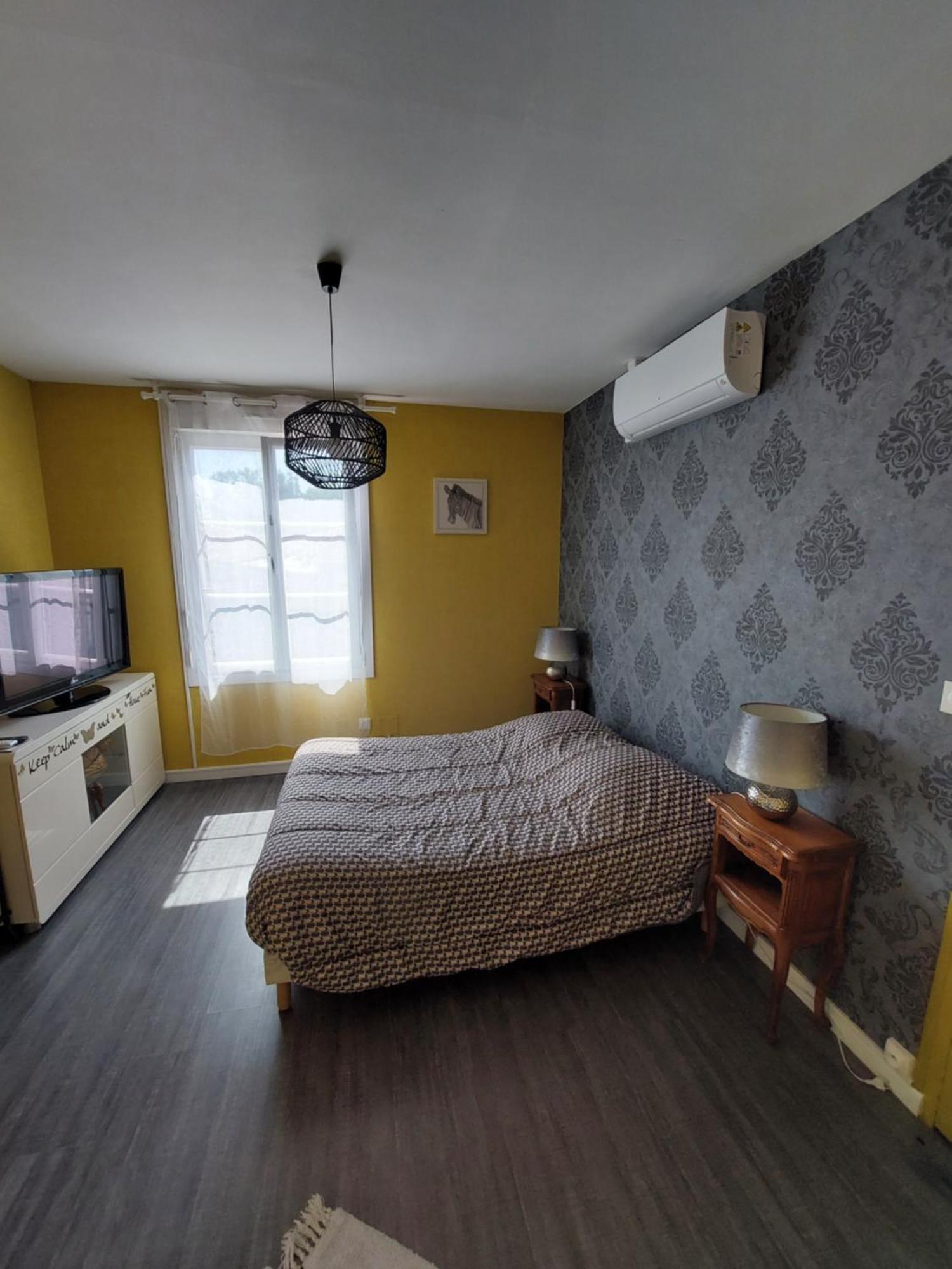 Chez Marie Hotel Drosnay Bagian luar foto