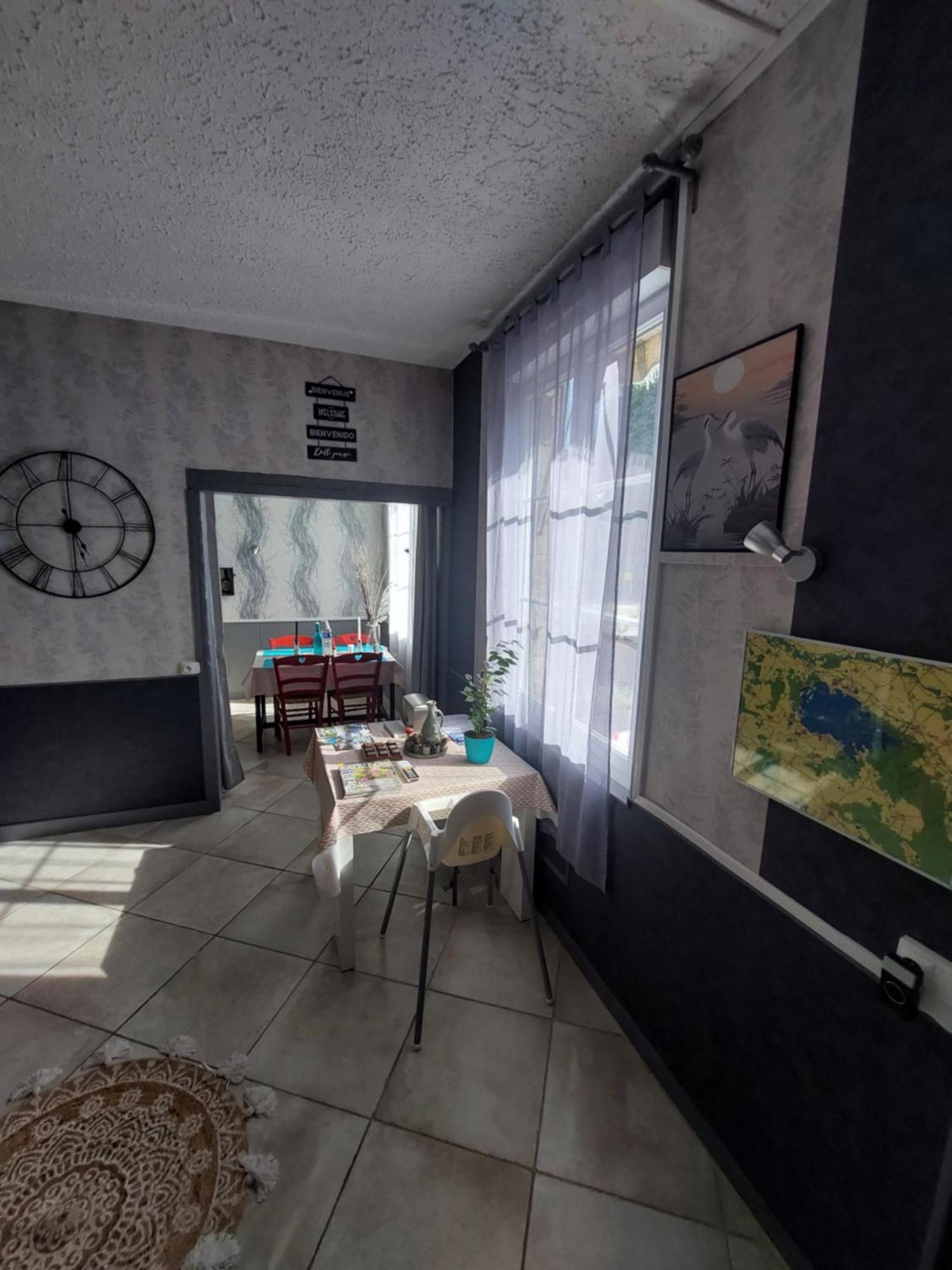 Chez Marie Hotel Drosnay Bagian luar foto