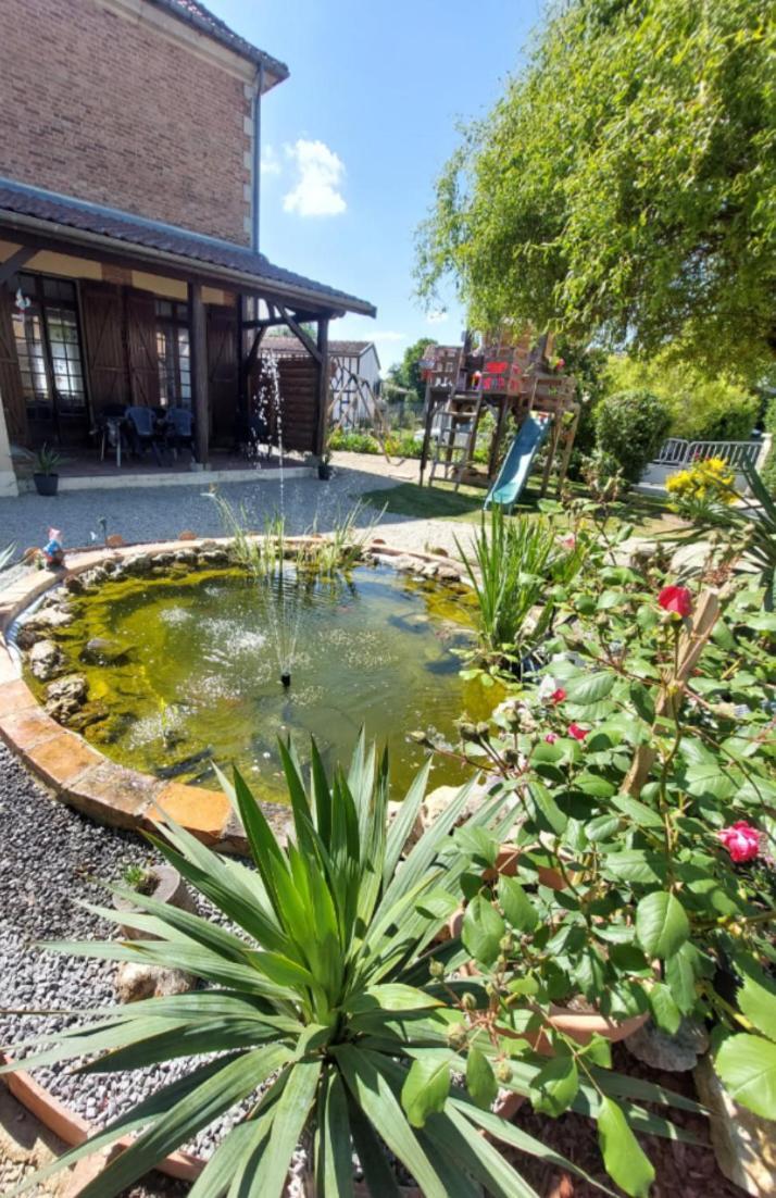 Chez Marie Hotel Drosnay Bagian luar foto